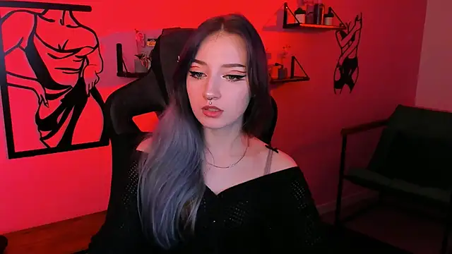 LiliLuna webcam
