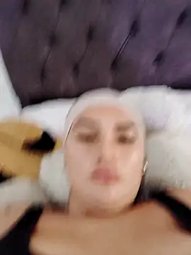 hulya_naim webcam