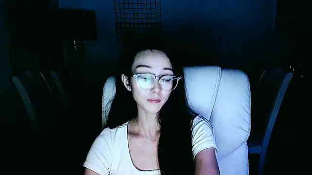 nian-er - NIAN-er's free webcam - UK Sex Cams