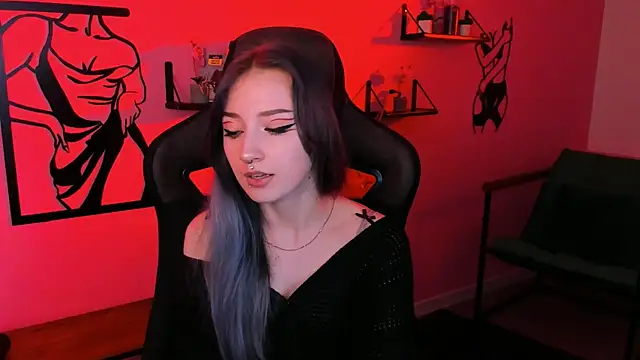 LiliLuna webcam