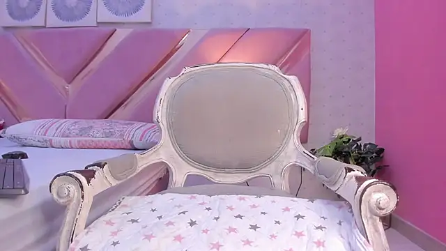LuisaJonnes webcam
