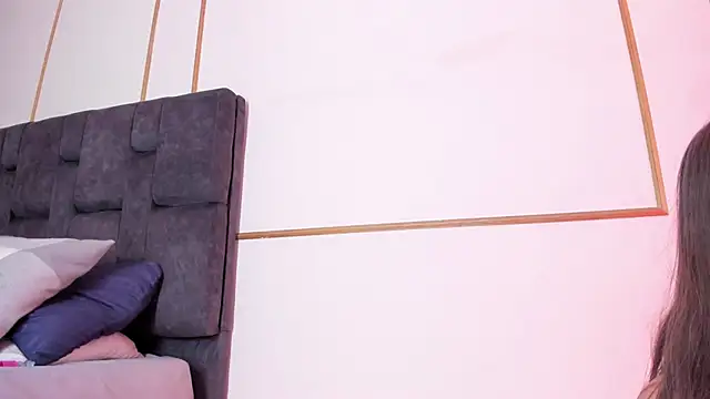 sara__jones_gh webcam