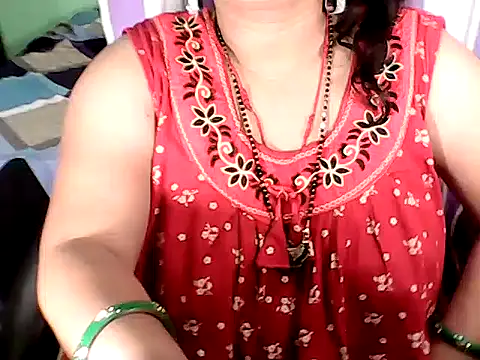 NISHA_JAAN01 webcam