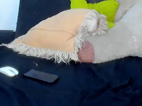 AlexandraAndKatty webcam
