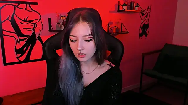 LiliLuna webcam
