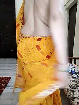 Fair-magic-woman webcam