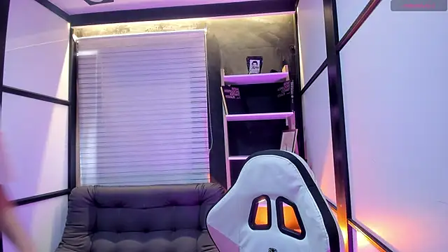 RoseCassie webcam