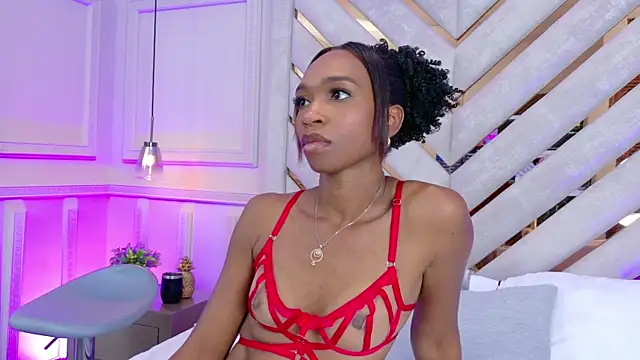 Agatha-Adams webcam