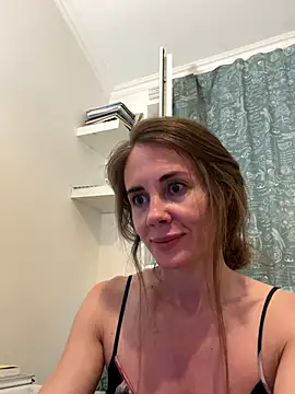 LucieMack webcam