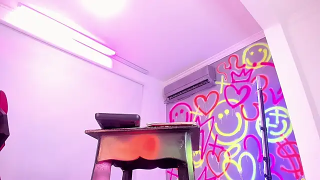 CHANELL_11INCHES webcam