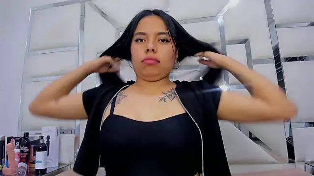 ZoeWan69 webcam