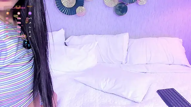 laraa_jeean webcam