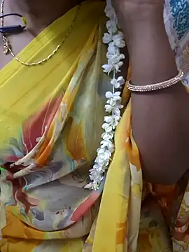 janani-tamizhachi webcam