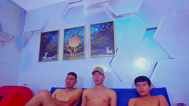 franyer_and_guys webcam