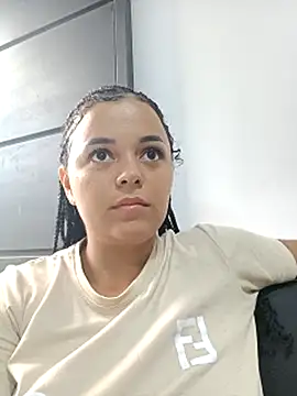 DirtyGirlWithBigTits- webcam