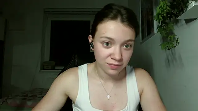WonderAngela webcam