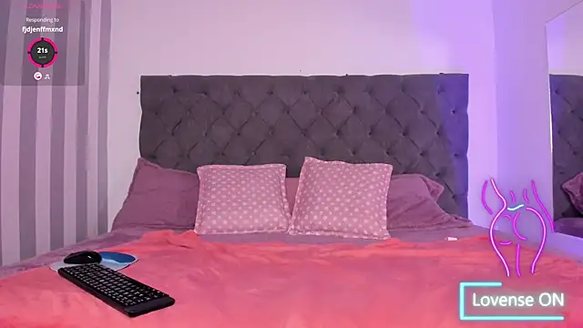 sofiagomez__ webcam