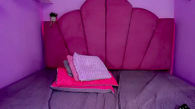 samantha_brucess webcam