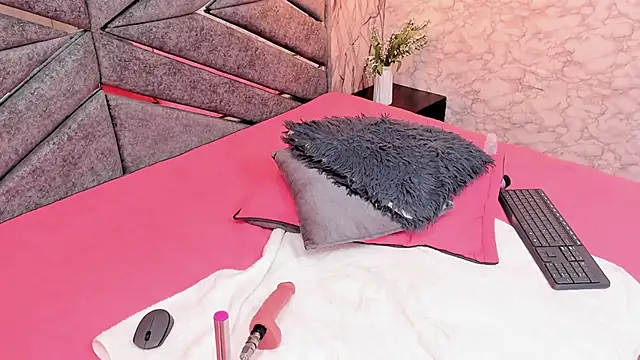 SASHA_BROWNIE__ webcam