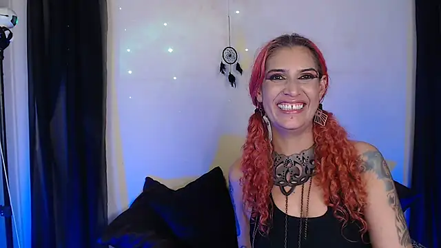 Agatha_Tenebris webcam