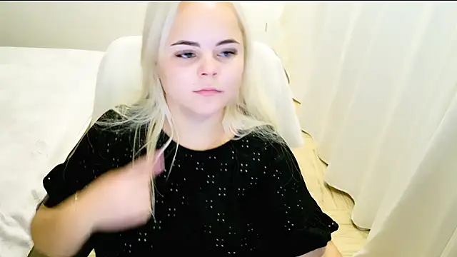 lovely-eyes webcam