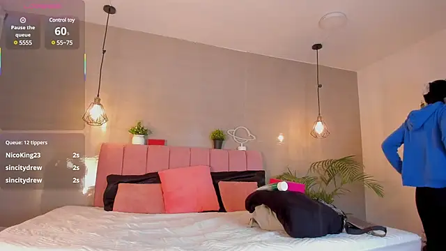 mila_becker18 webcam