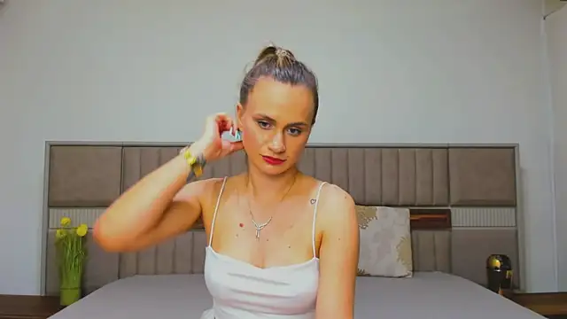 Peachie99 webcam