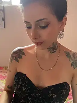 LiliJones_ webcam