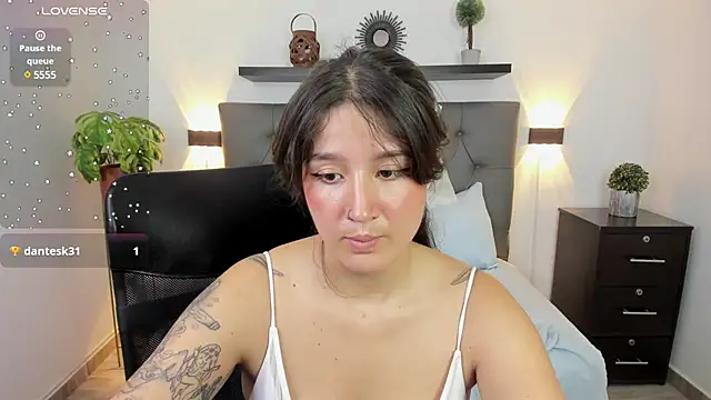ahinoa_79 webcam