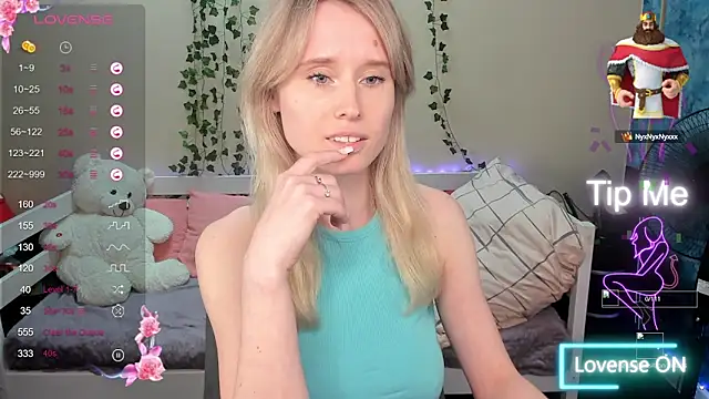 public voyeur web cam  Adel Brooks 
