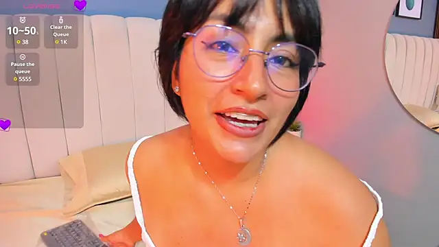 naty_bush webcam