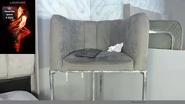 robin__2025 webcam