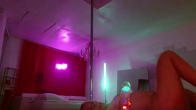 Sweet-Ginger webcam