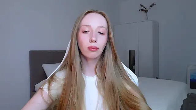 Luna_insniity webcam