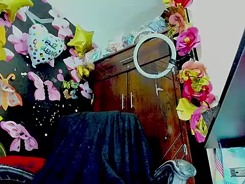 DirtyKhloy webcam