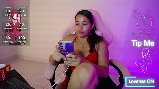 sexymoreniita webcam