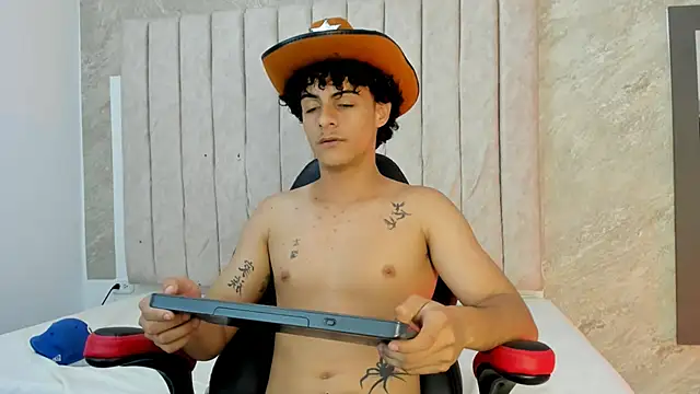 mikey_banji webcam