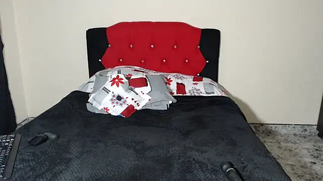 Crystal_milkmature webcam
