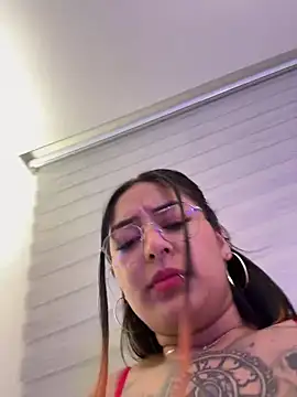 Rae_Lil_White webcam