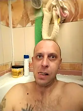MaxDevilWhite webcam