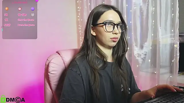 Arianahot777 webcam