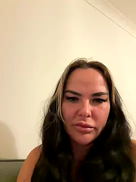 Sweetbutnotinnocent webcam