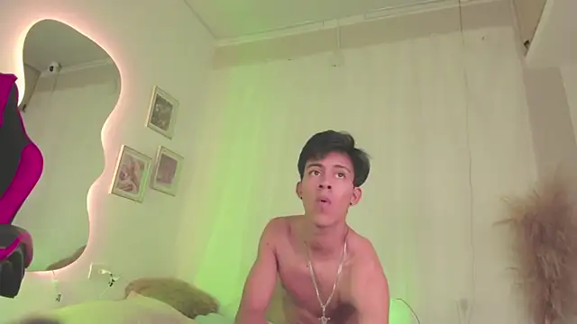 Thelittle_Sora webcam