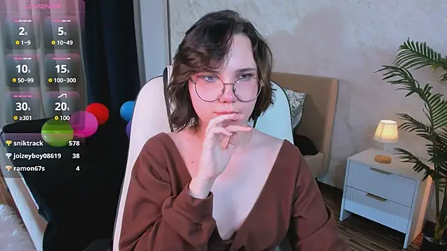 FlirtyLili webcam