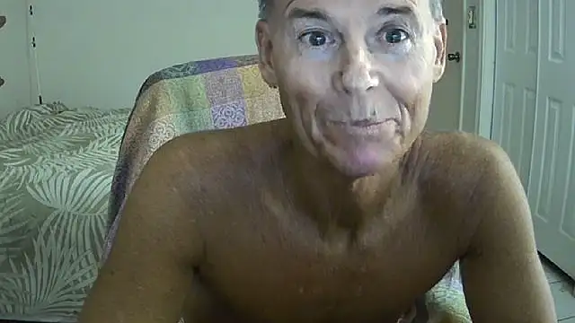 nakeedcowboi65 webcam