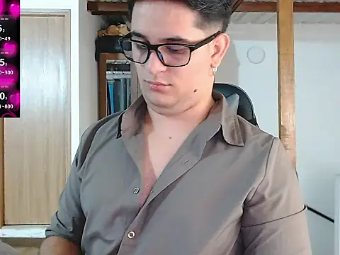 Colin_lewissss webcam