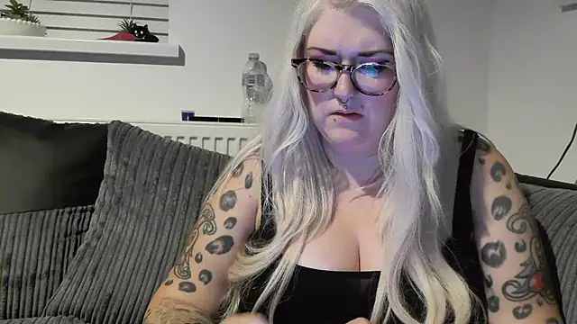 Sizzling_Indie36 webcam