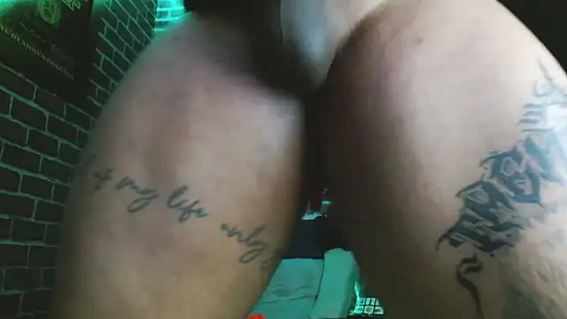 jordan_black_bicock_ webcam