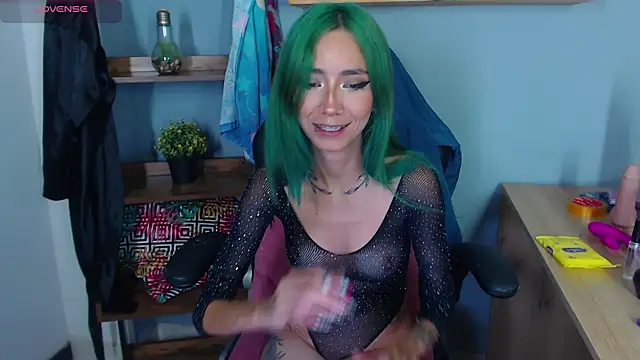 Erika_Stevens webcam
