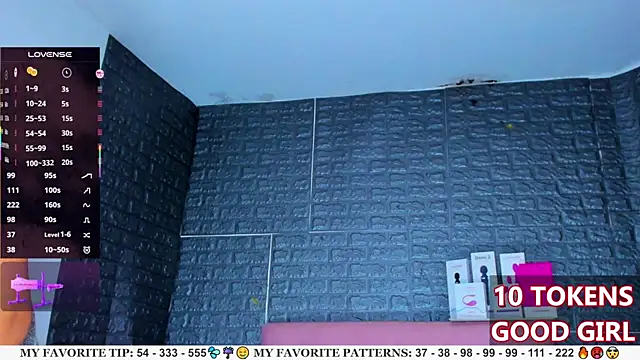 AriannaLewiis webcam